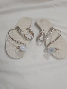 Women's Beige Sandals with Metallic Gold Straps and Crystal Accent* Eu Size 40*